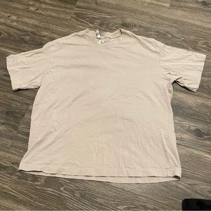 H&M oatmeal unisex tee, size M